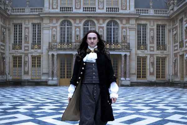 Versailles George Blagden as Louix XIV